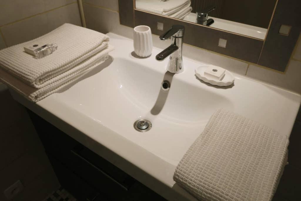 טור Spacieux Studio, Hotel Particulier En Hypercentre מראה חיצוני תמונה